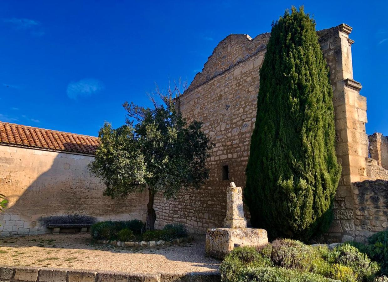 Lou Meinado Saint-Martin-de-Crau Exterior foto